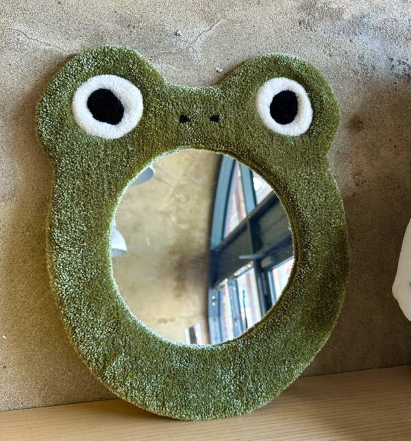 Tufted Frog Mirror - Green