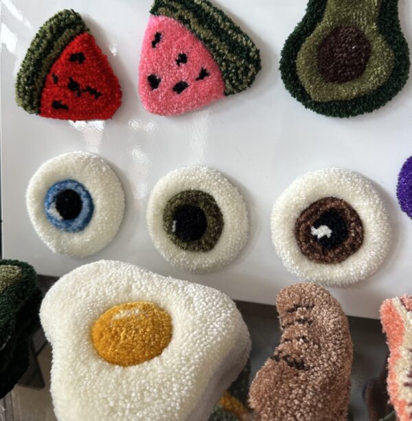 Tufted Green Eye Magnet - Image 2