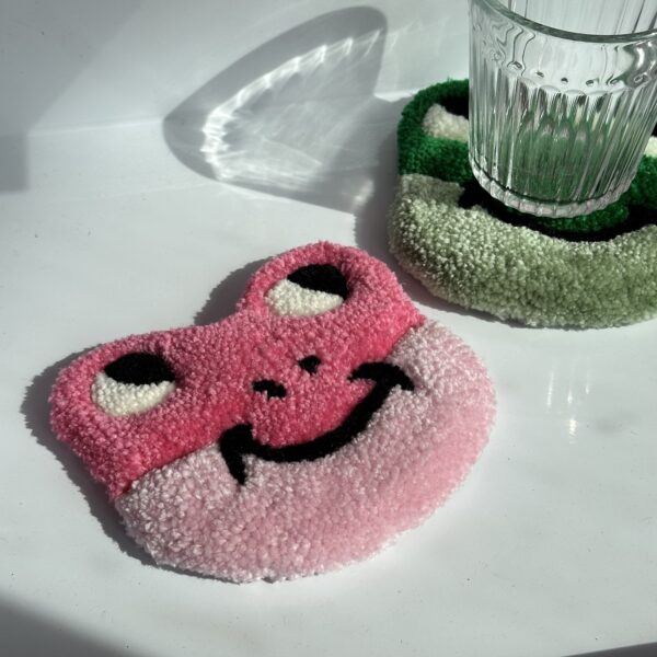 Tufted Pink Frog Mug Rug